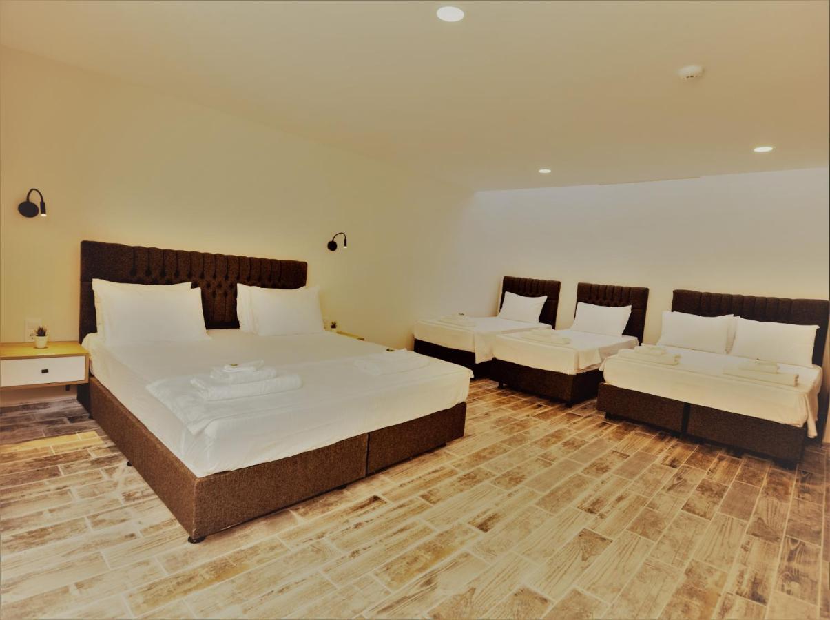 Juliet Hotel
